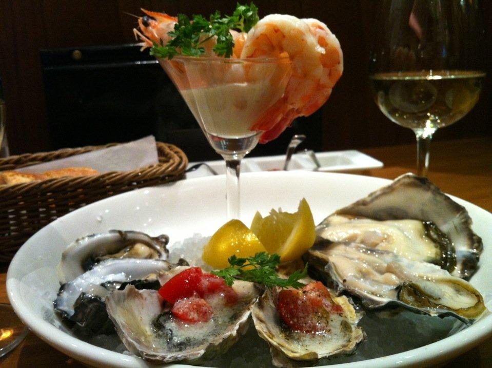 GUMBO & OYSTER BAR