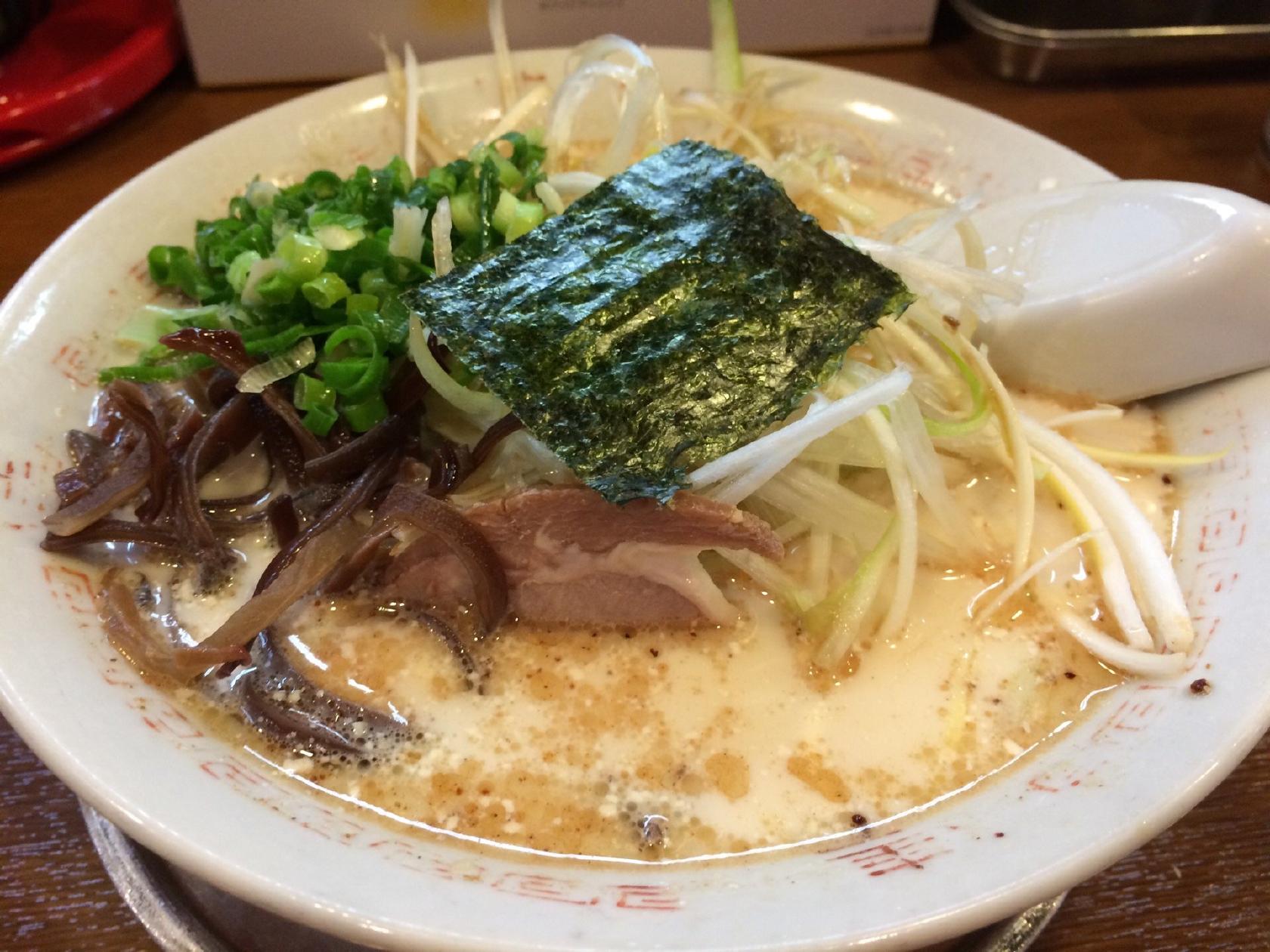 哲麺