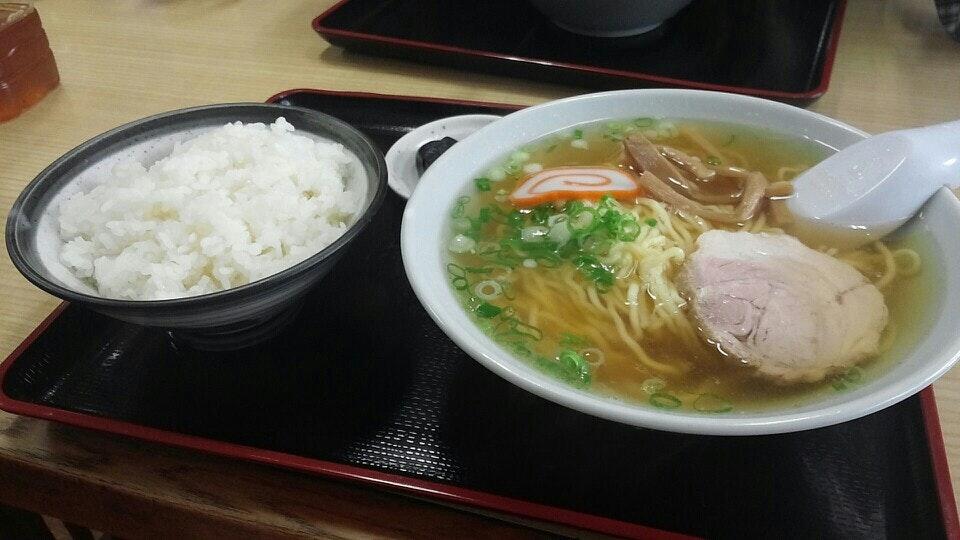 たかよし麺類食堂