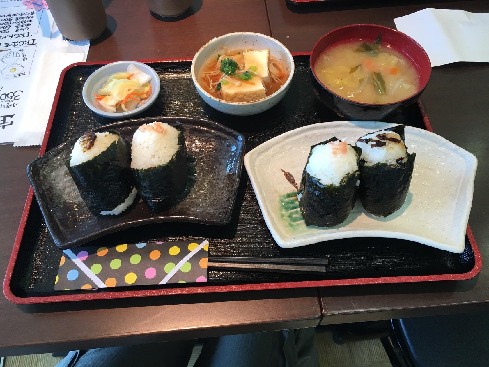 おにぎり & TKG CAFE