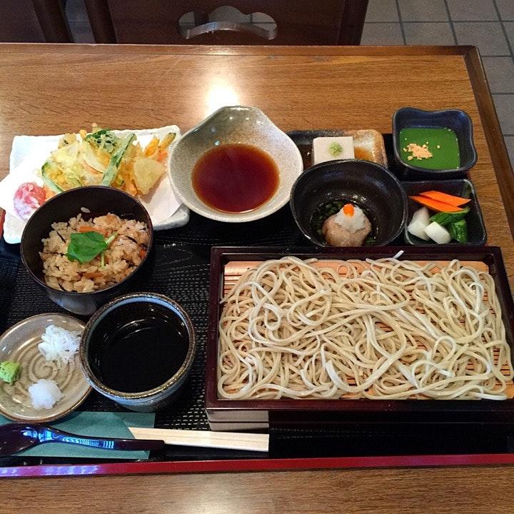 手打ち蕎麦処 しちふくじん