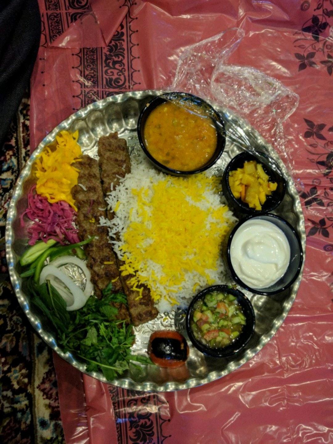 رستوران دشت بهشت Dasht-E-Behesht Restaurant