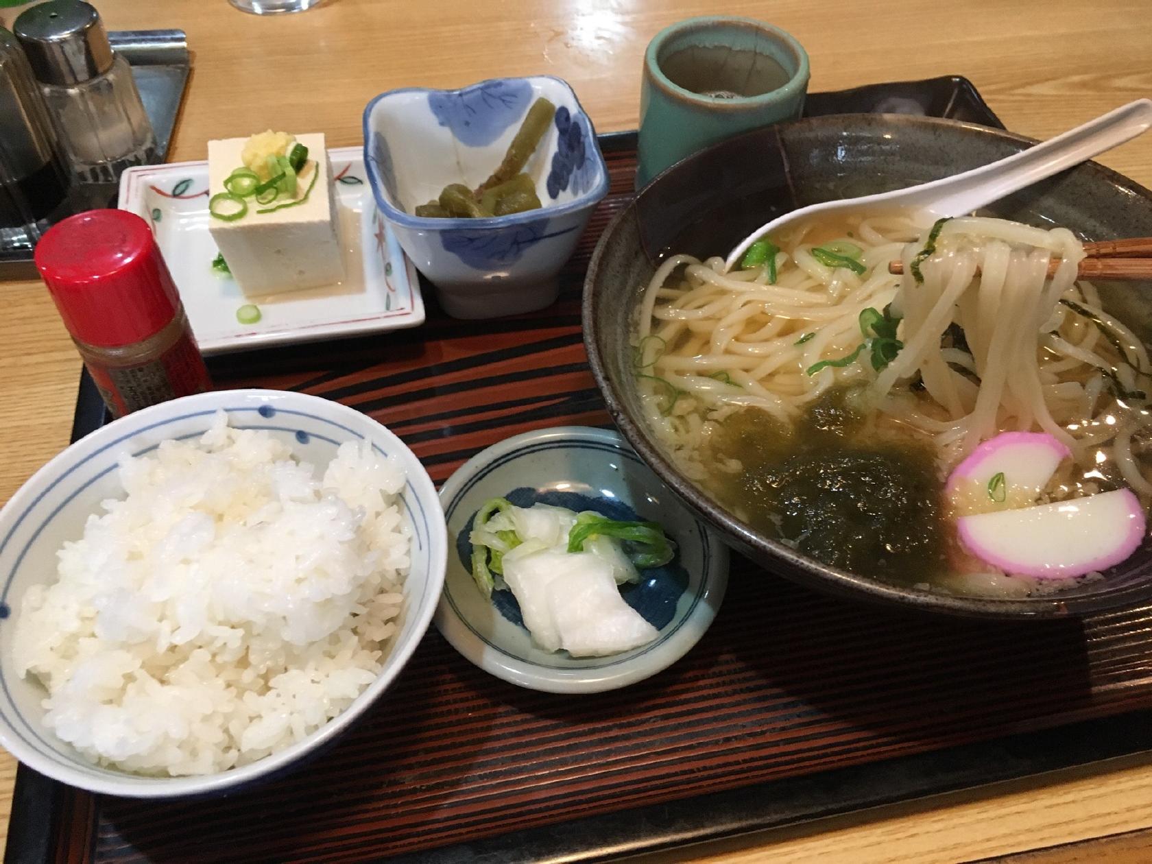 とみ多