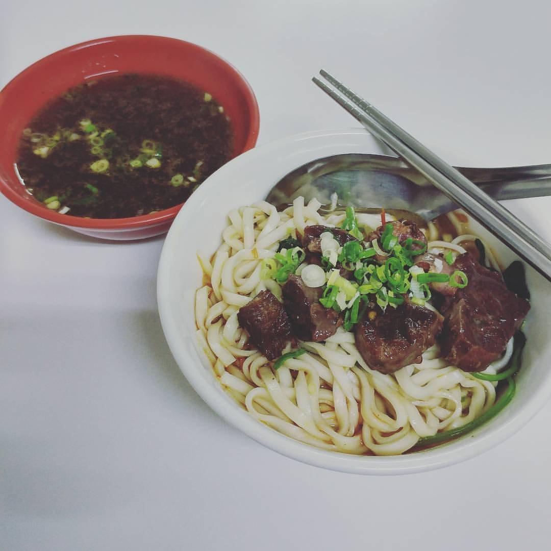 頡寶牛肉麵