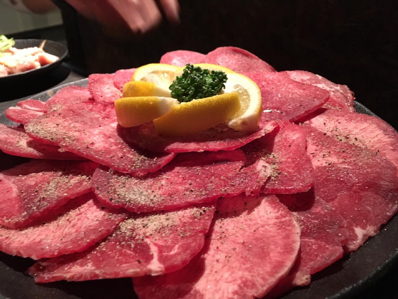 焼肉ホルモン源