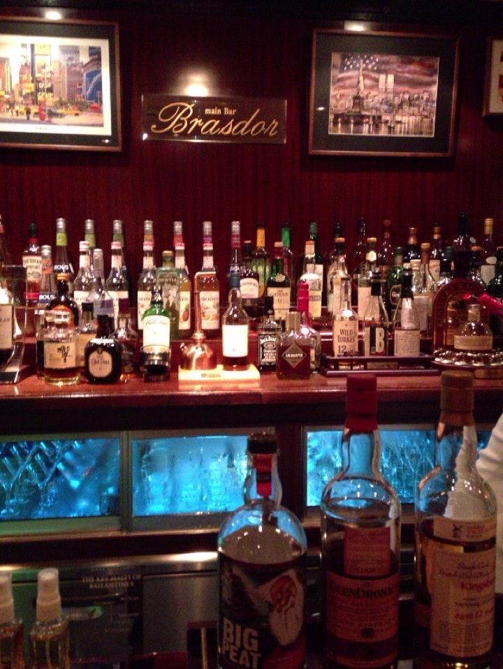 main bar Brasd'or