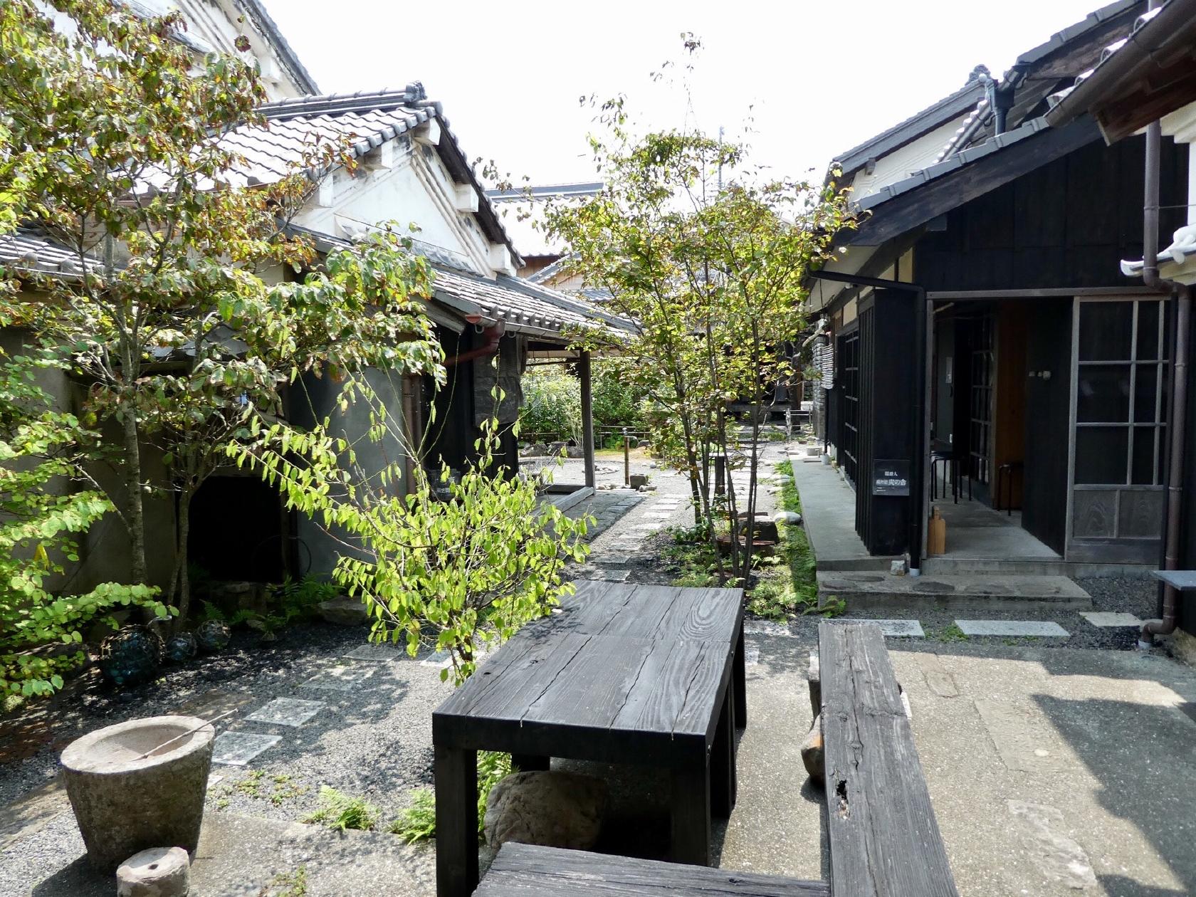 蔵空間茶館