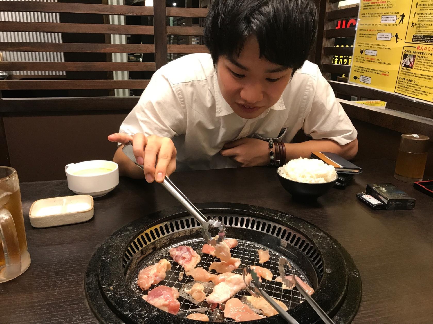 しちりん炭火焼 鉄人 国立店