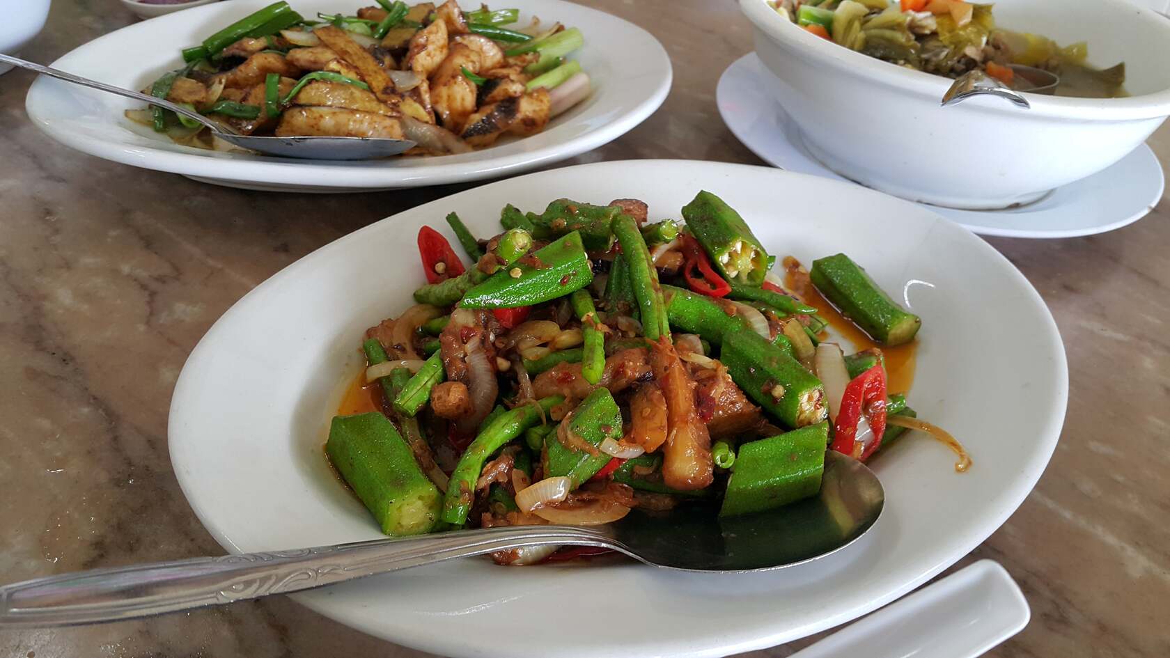 Restoran Lucky San