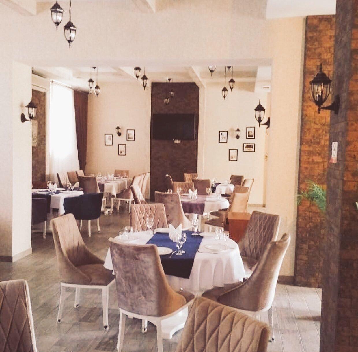 555 Restaurant