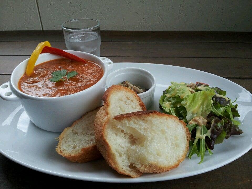 8's cafe