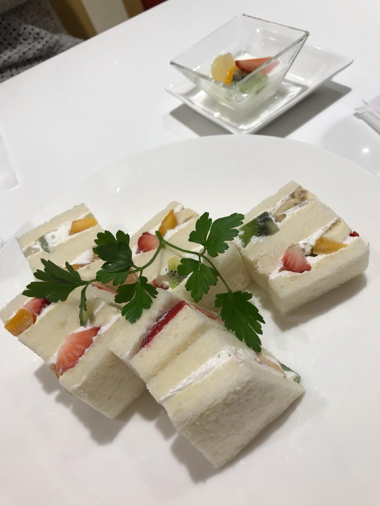 カフェ タナカ