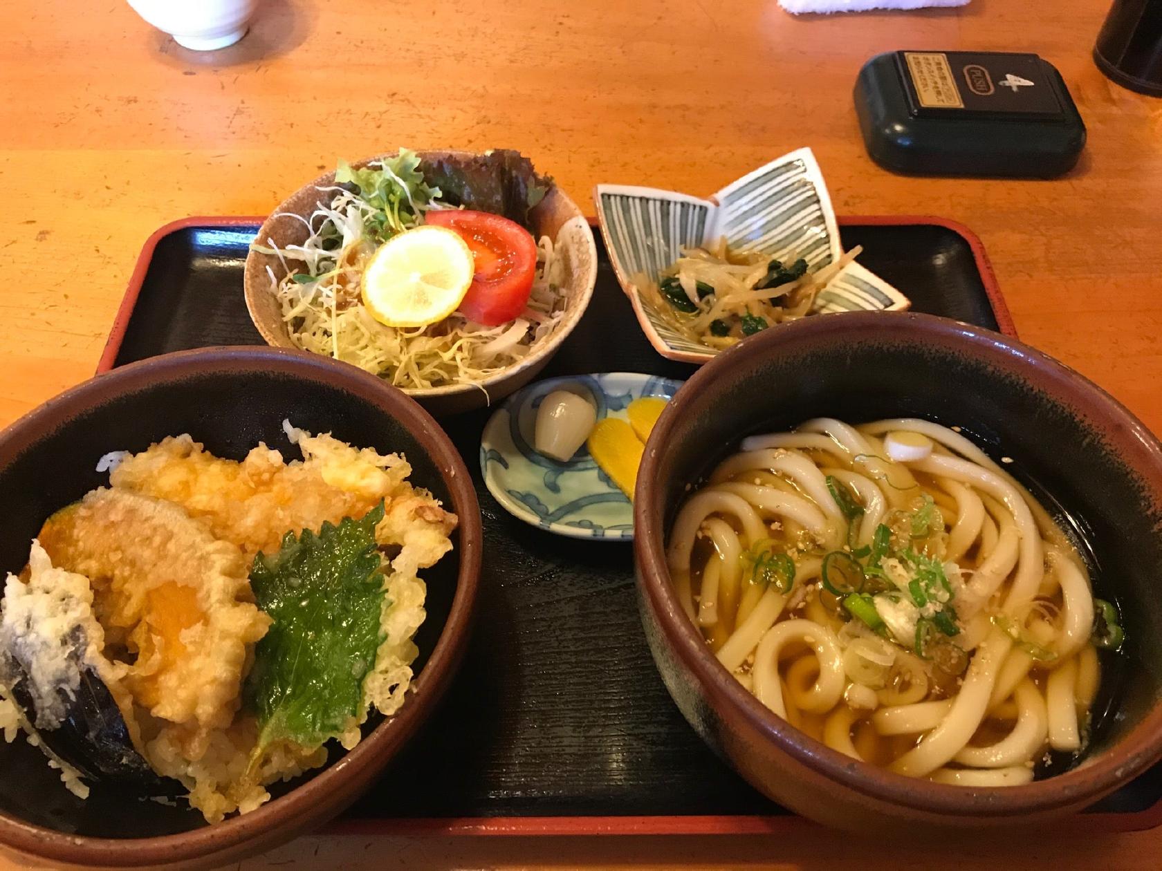ここや
