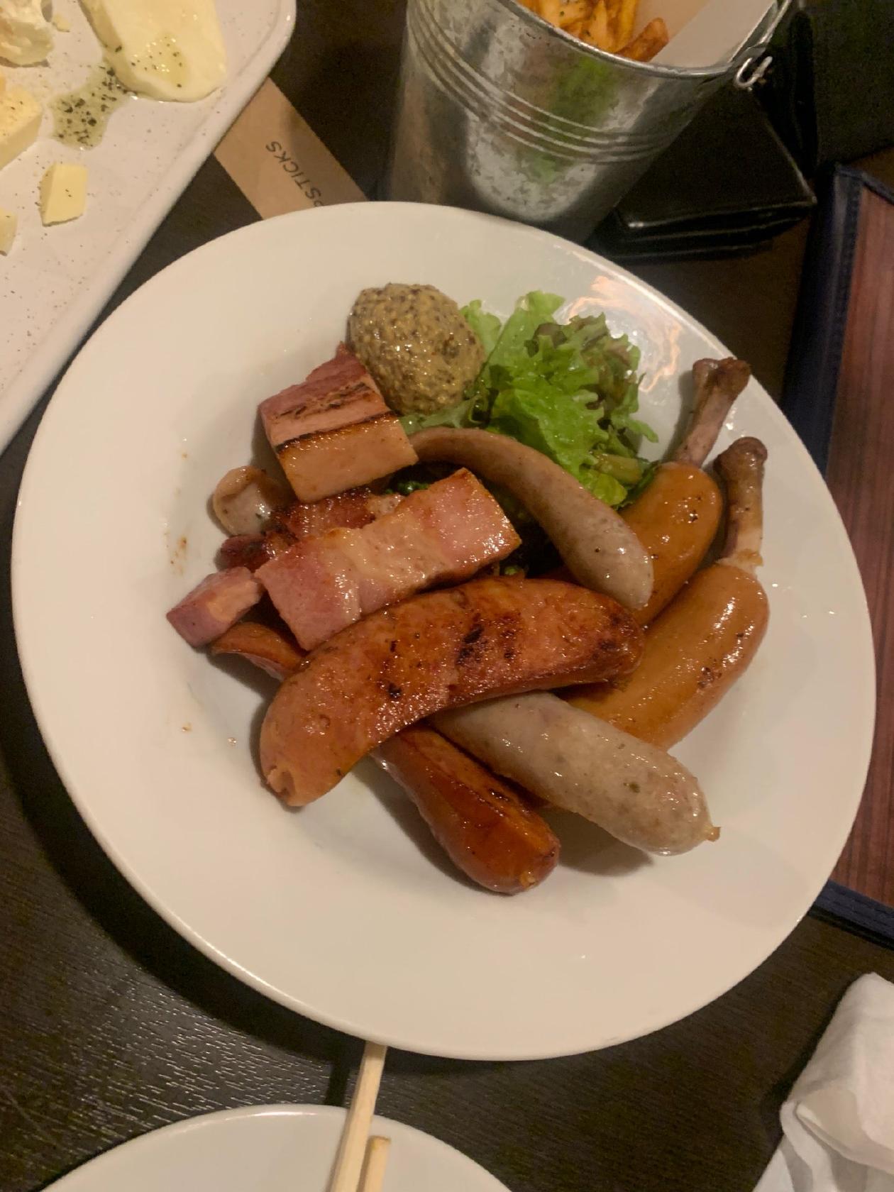 大宮バル LODGE -Cheese & Meat Kitchen-