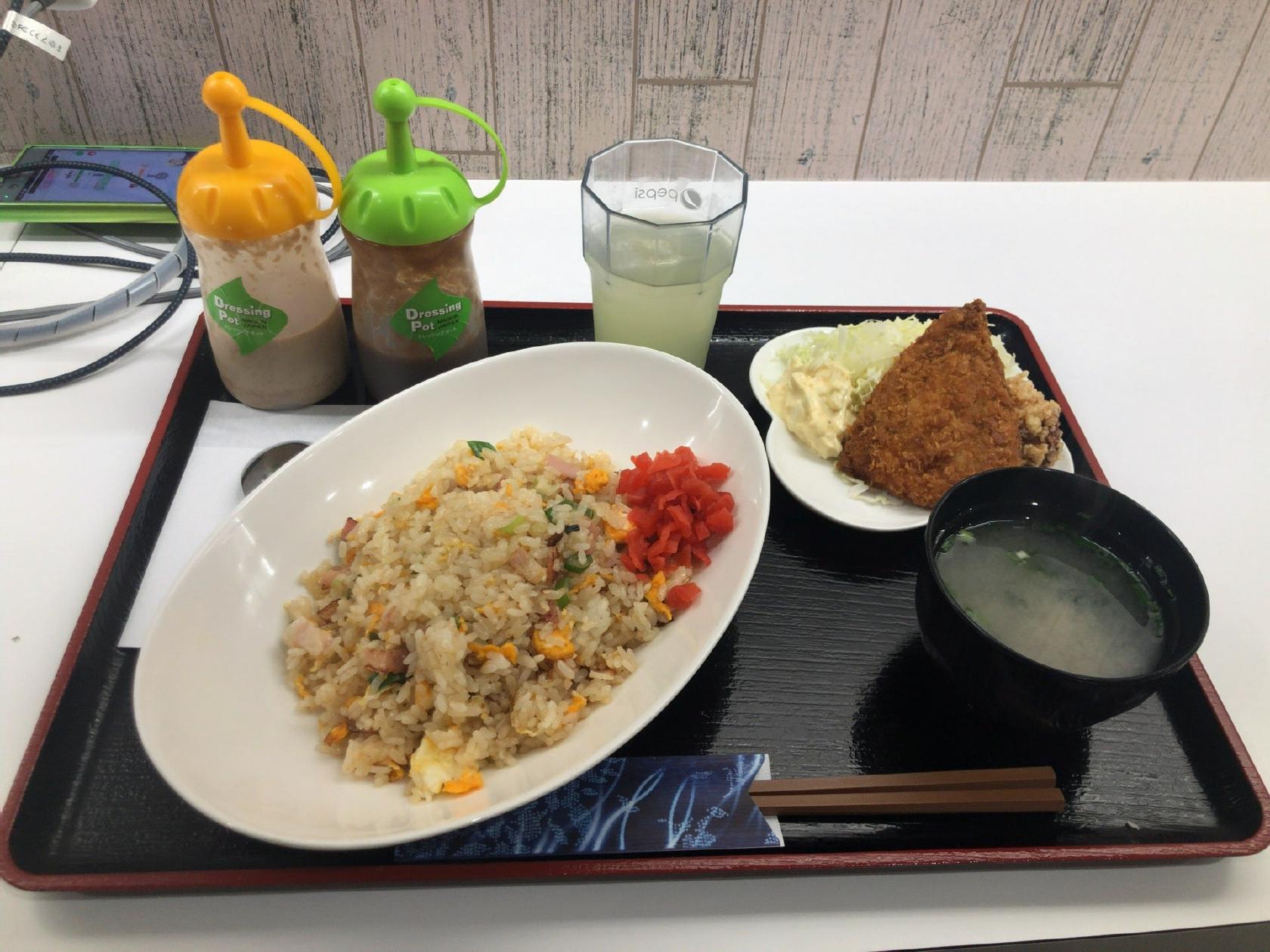 カラオケBOX Q×3 志布志店