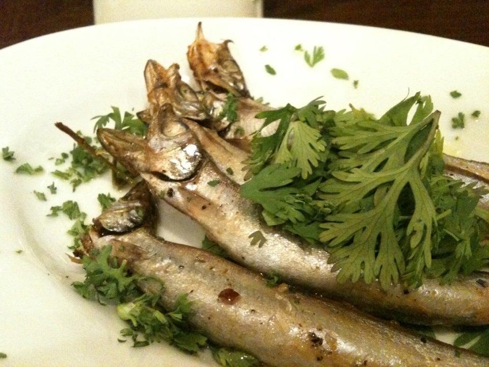 トナリノ食堂