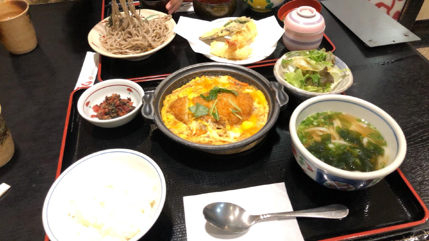 庄屋長与店