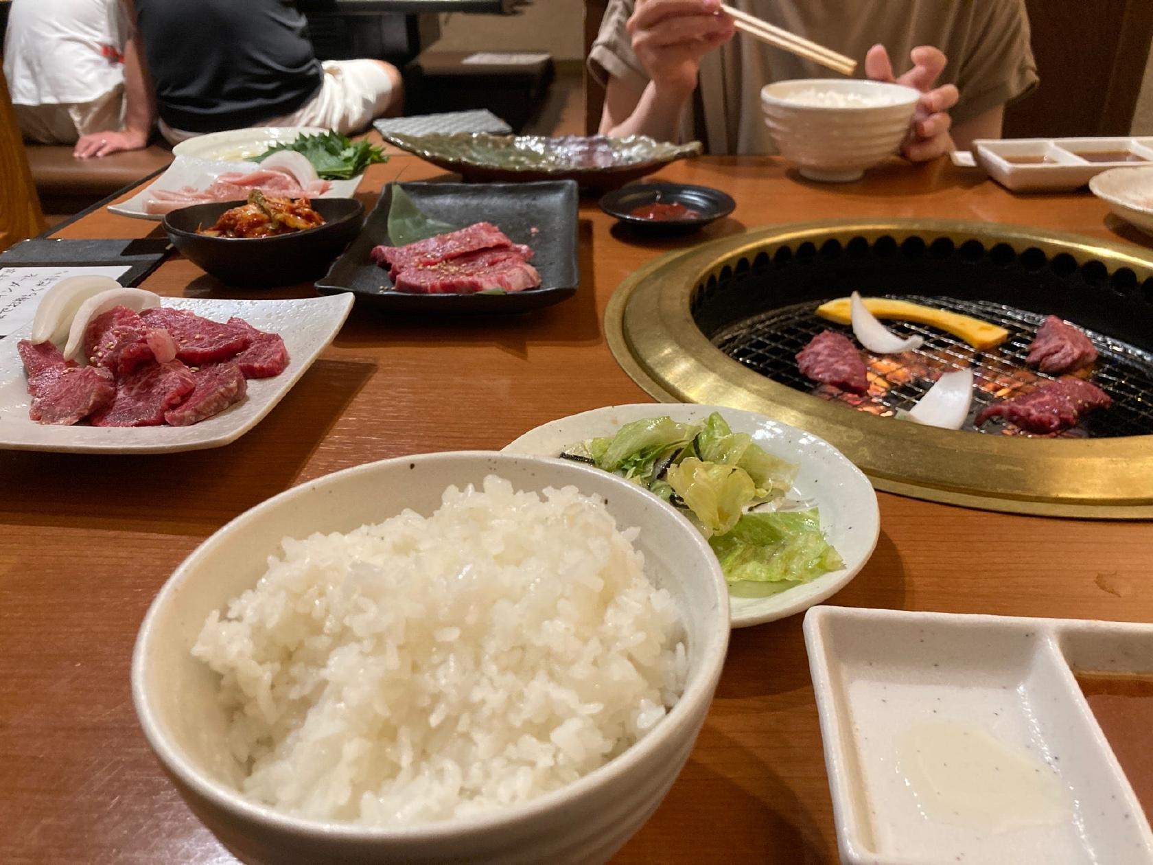 焼肉 白李 舟入本店