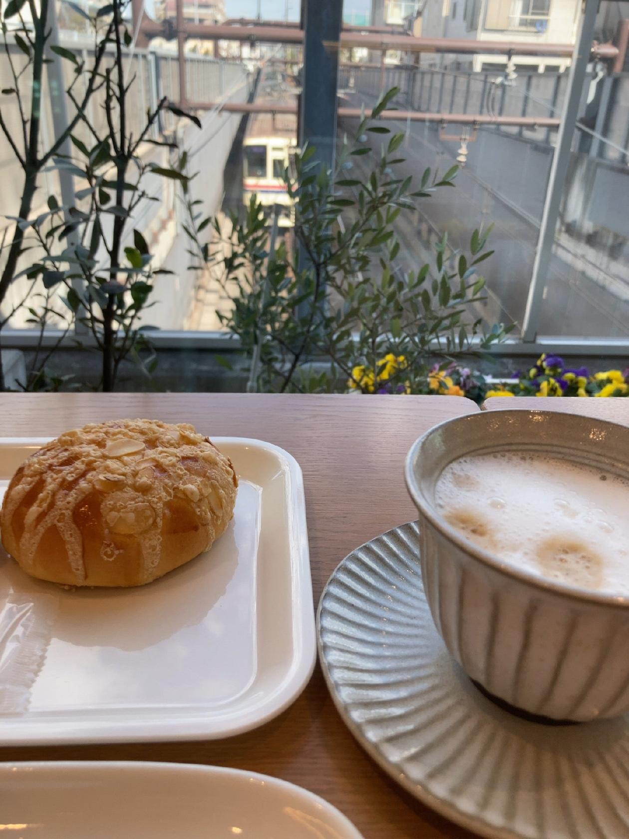 ベーカリーカフェ ほっとれ〜る