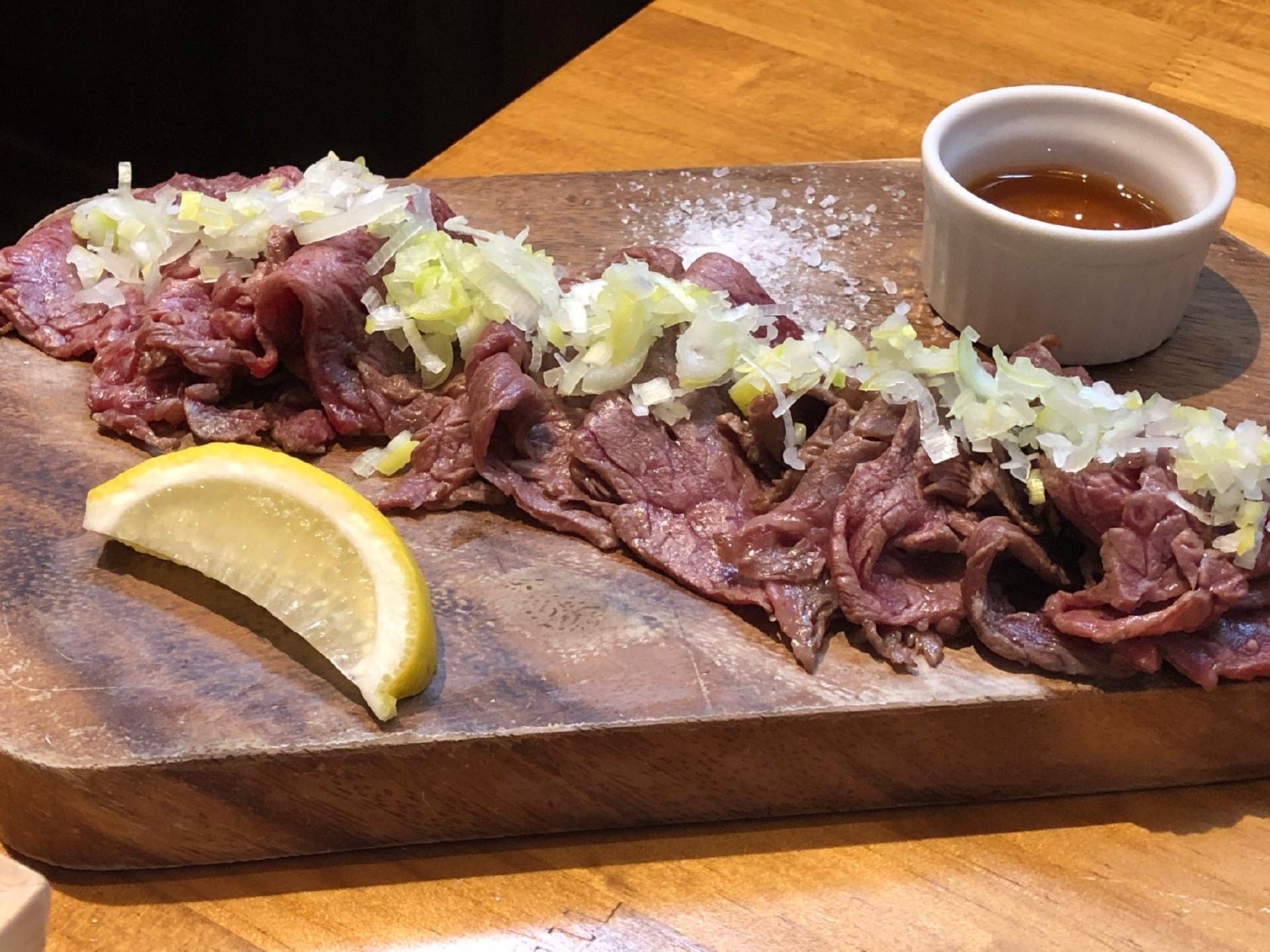 おしゃれに食べてやせる肉BAR 85