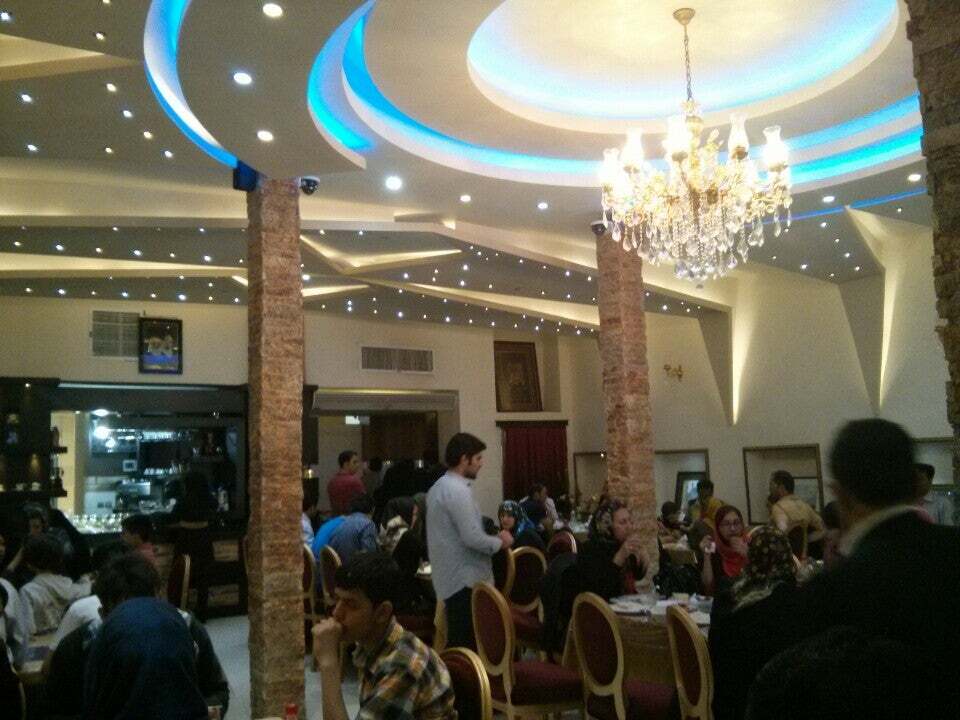Mojallal Restaurant رستوران مجلل
