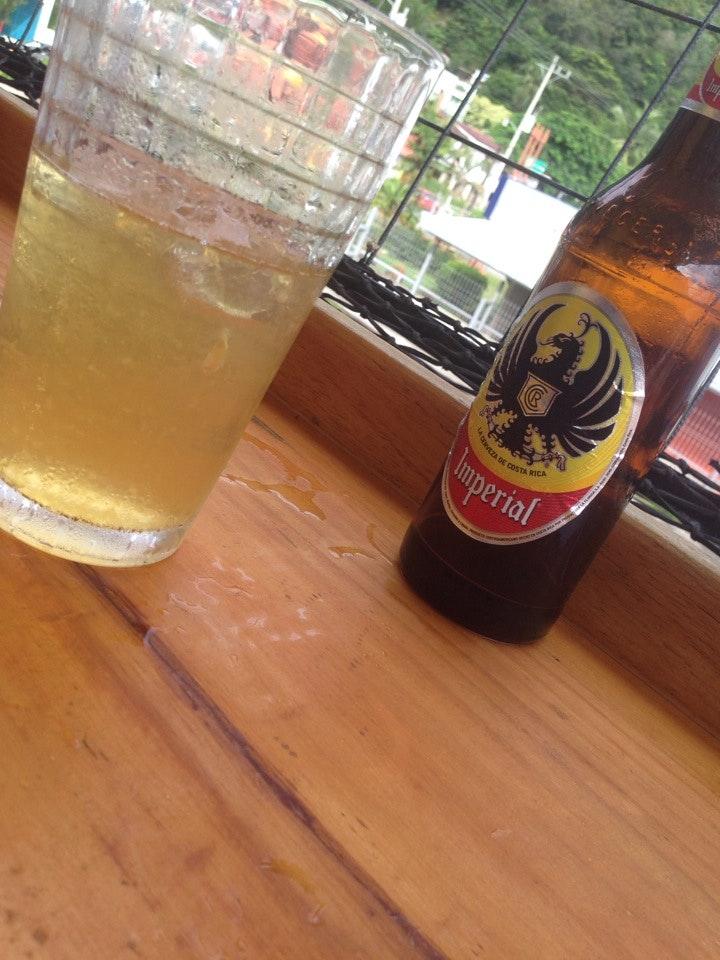 Golfo Dulce Sport Bar