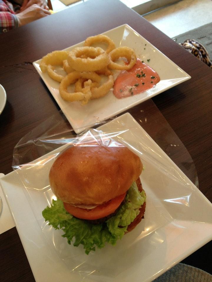チャーリーズカフェ