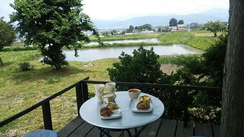 パンとスープの香り あづみ野の朝