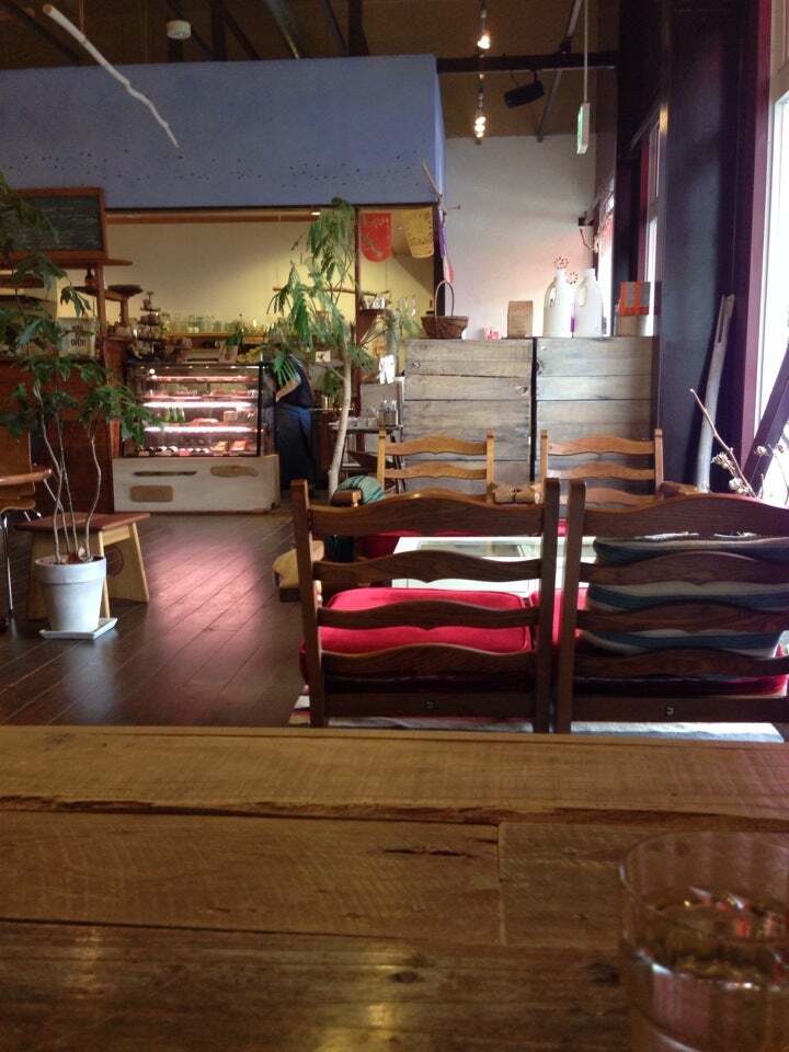 THE DAY CAFE