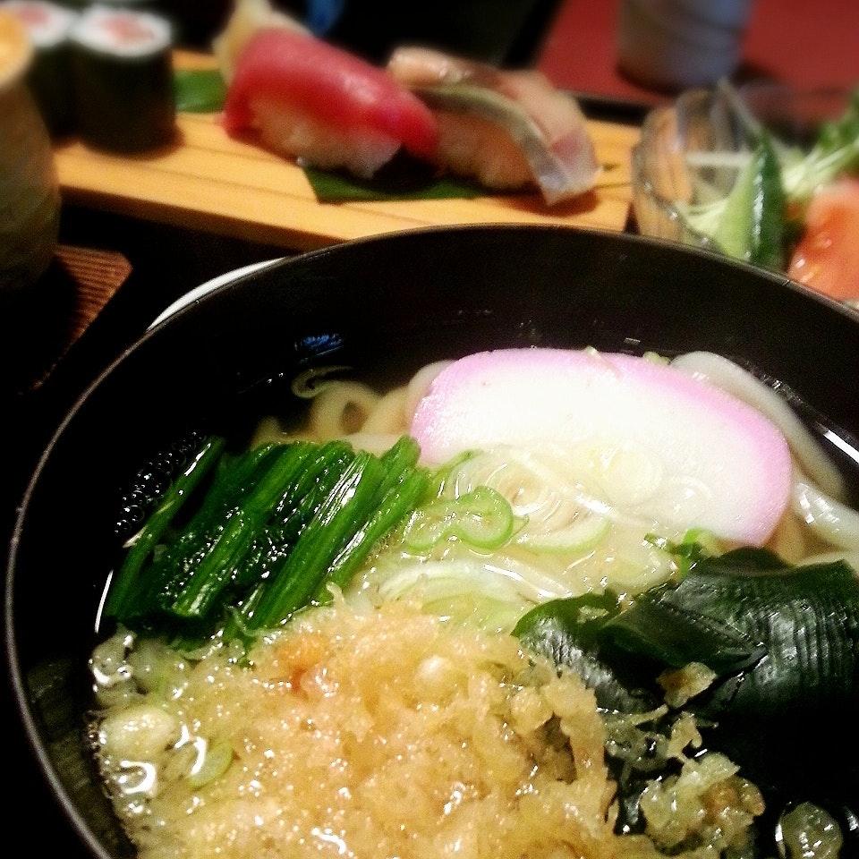 石亭 みよし