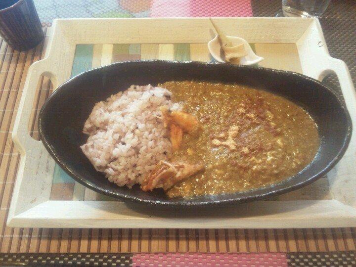 オリエンタルダイニング&カフェ ルーツ