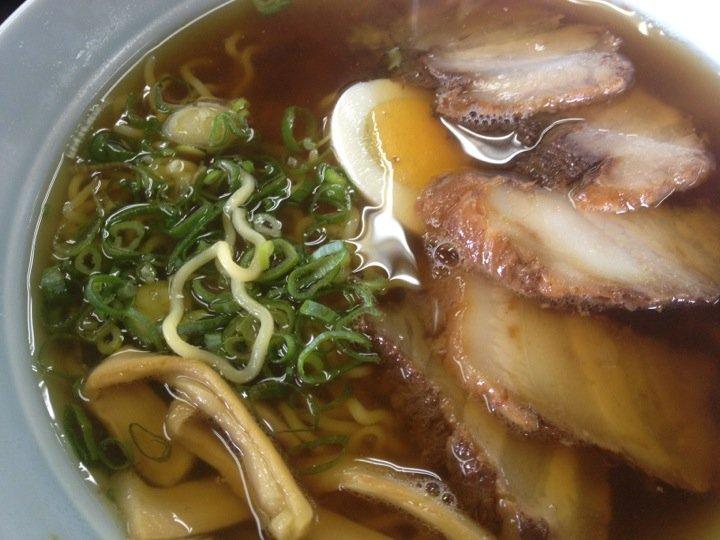 手打ラーメンしろ