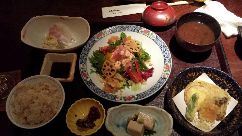 麿坐