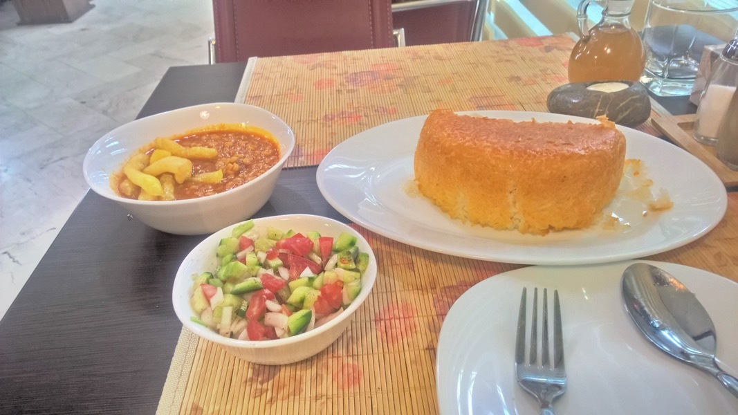 Naena Pooneh Abbasi Restaurant رستوران نعنا پونه عباسی