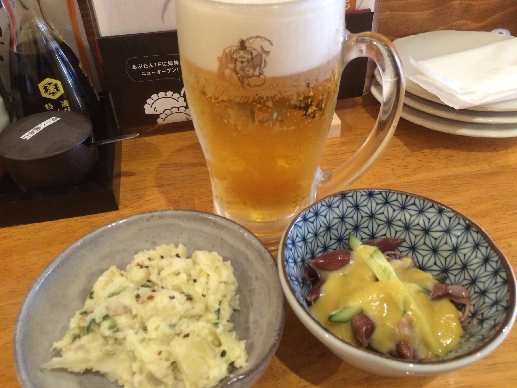 コアブ 生餃子とビールのお店