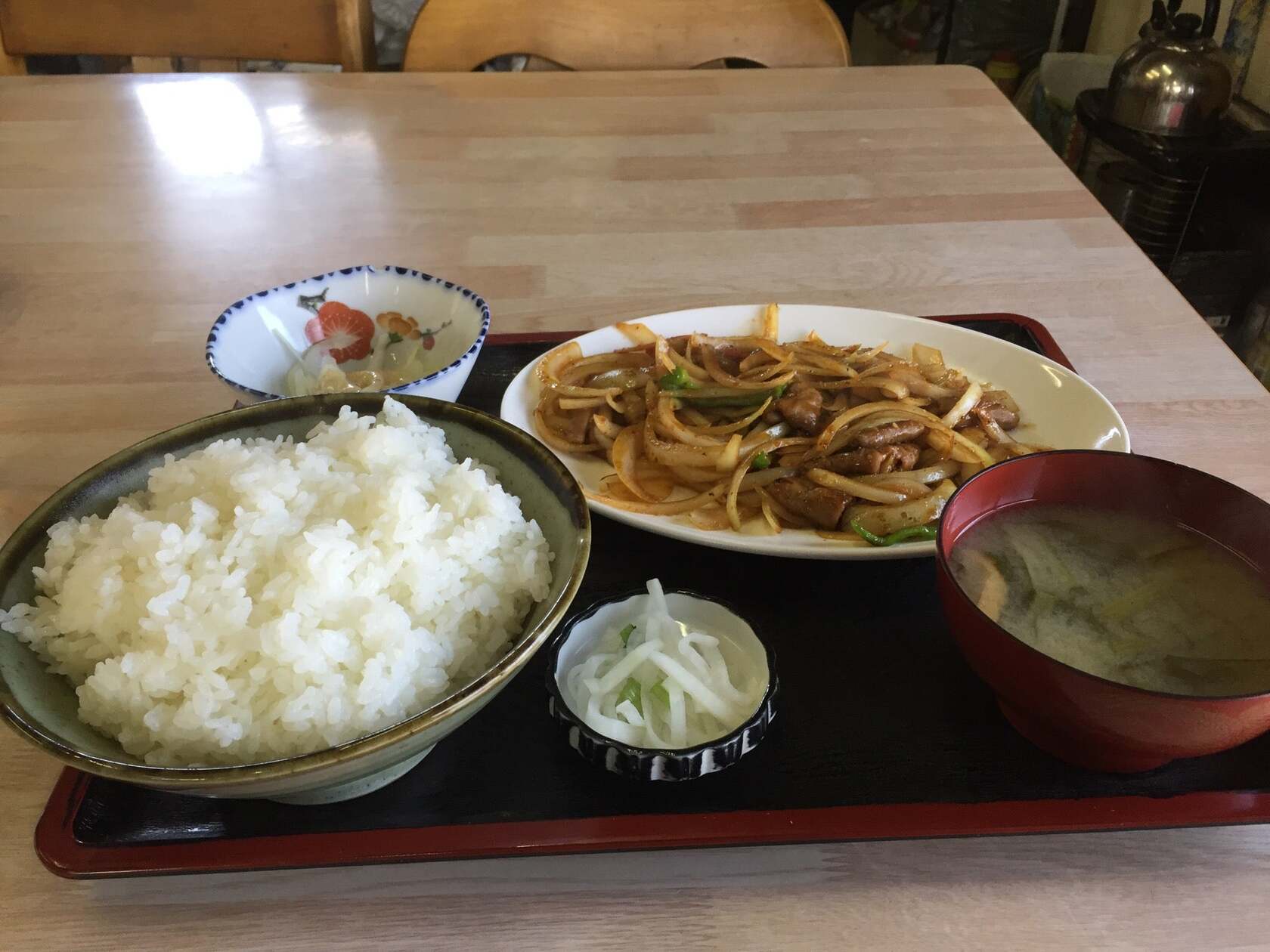 大衆食堂やおせ