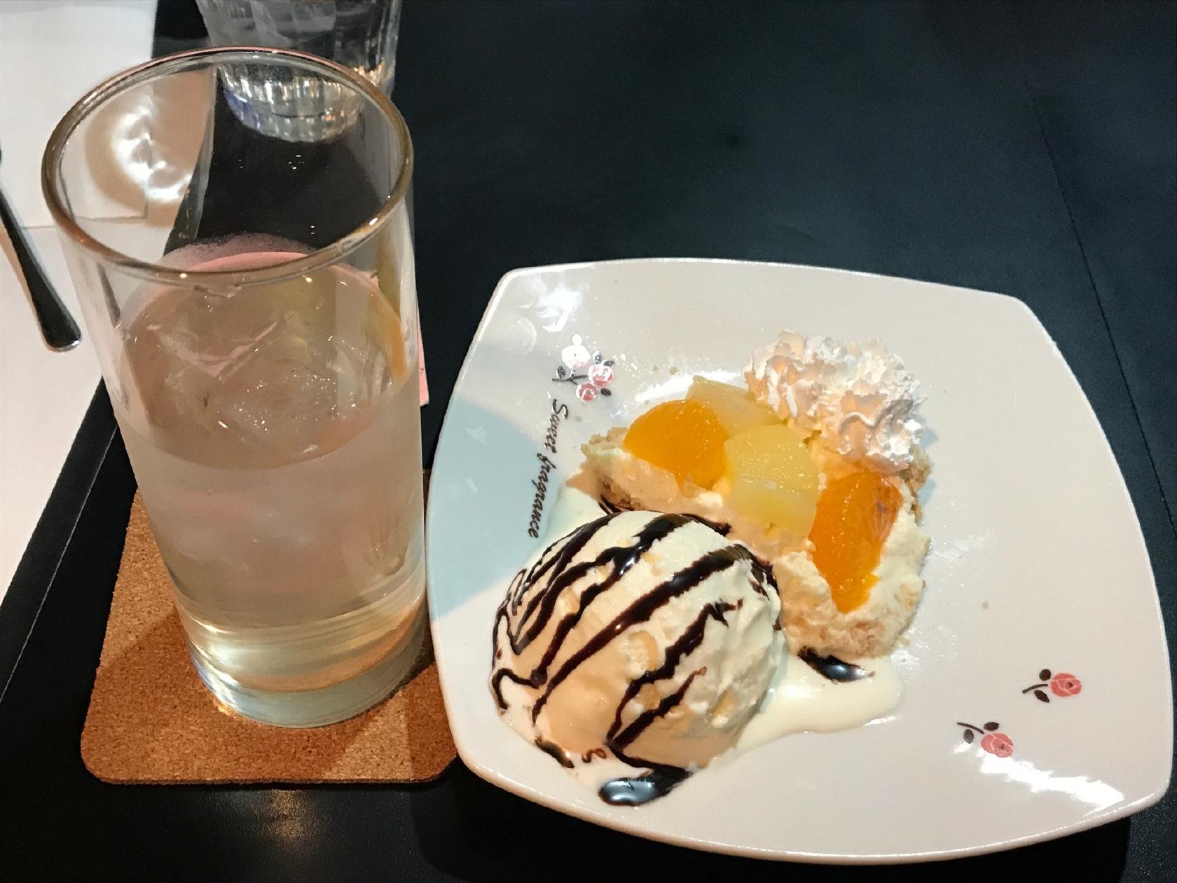 A ver コスプレカフェ＆バー