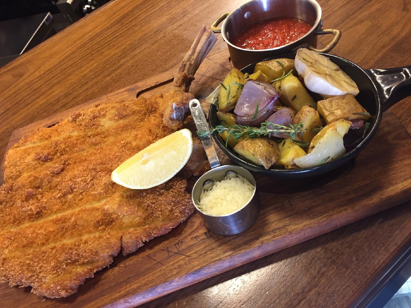 Les Malins - French Brasserie