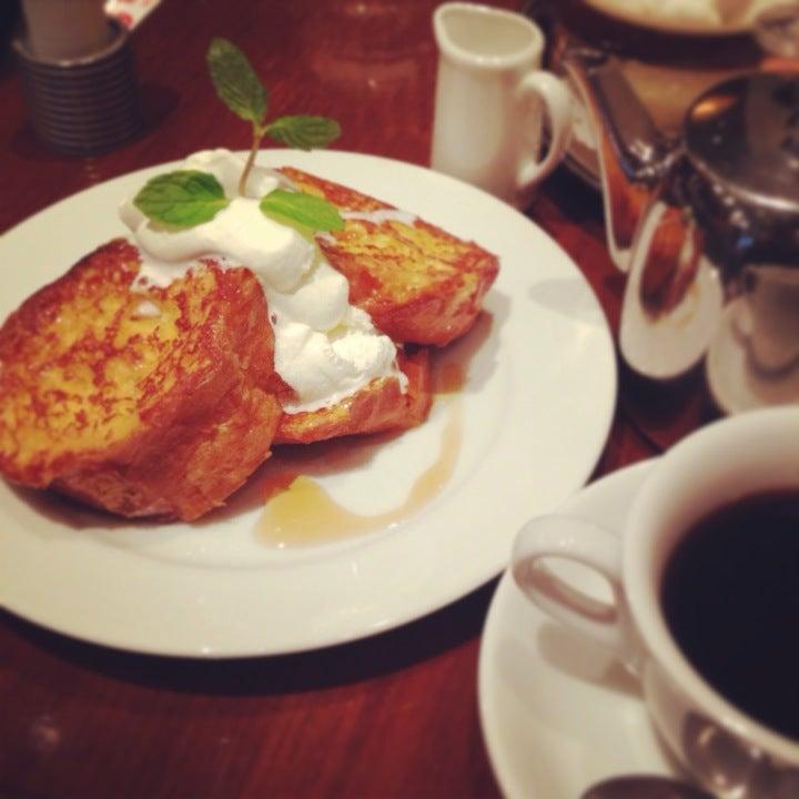 Cafe Nomad