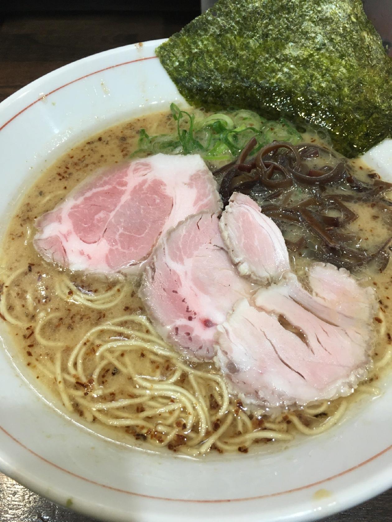 純