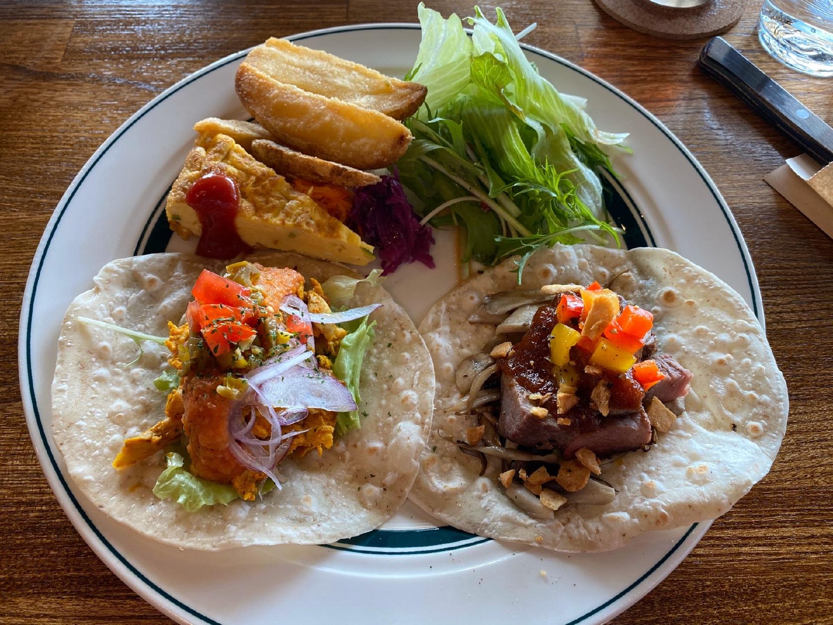 MACO'S TACOS