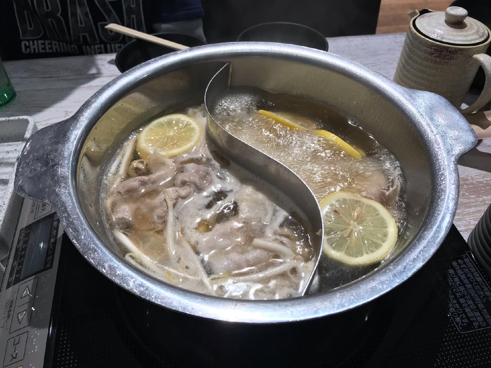しゃぶしゃぶ食べ放題 かもぎゅうとん