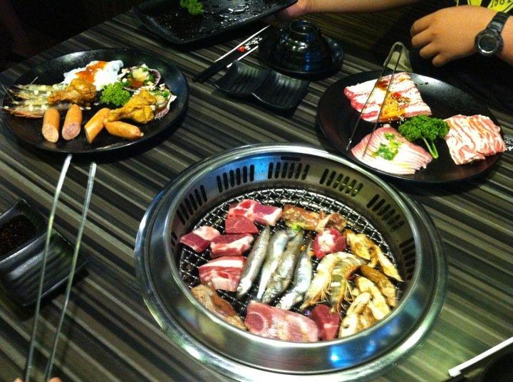 日月燒烤
