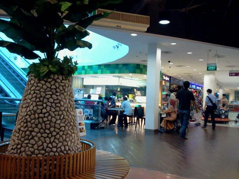 Lot 1 Shopper's Mall