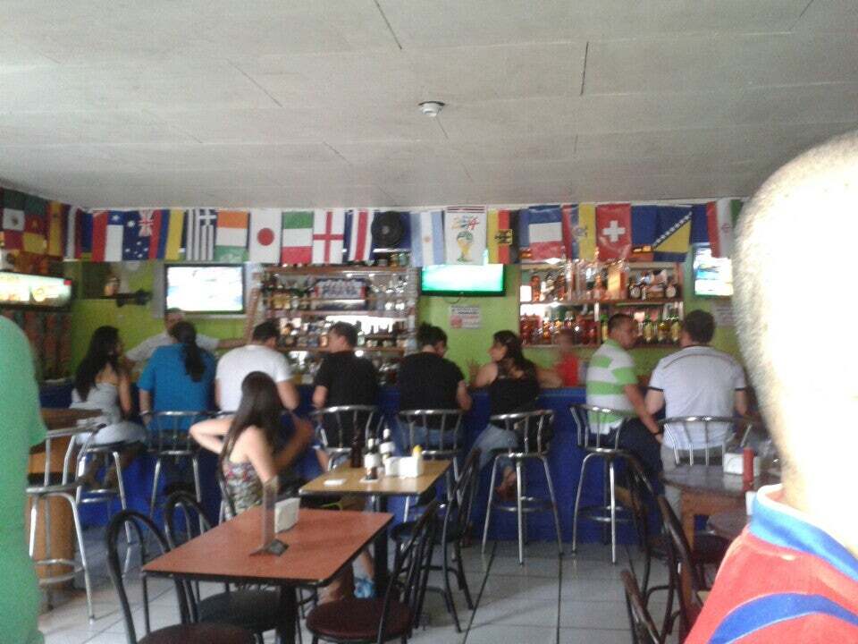 Bar Halcon Negro