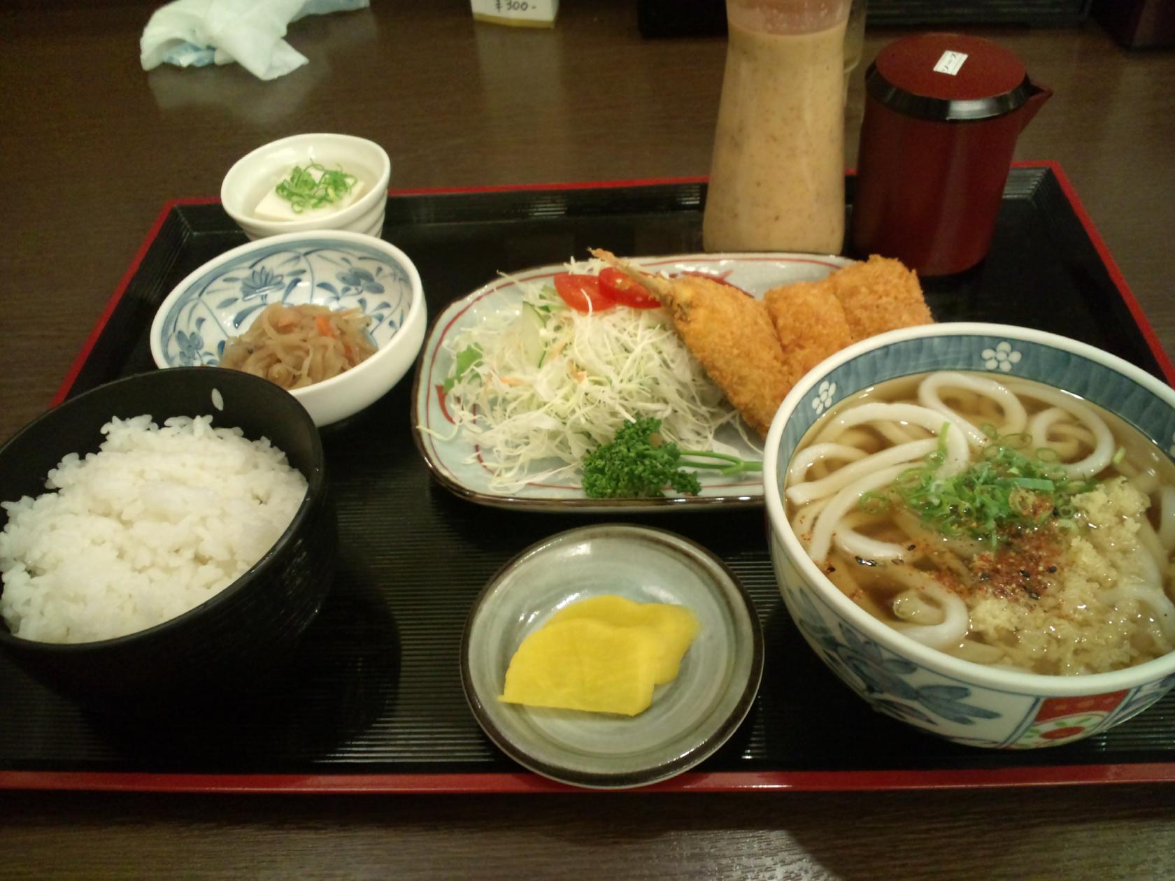 和食と麺の店 丸萬