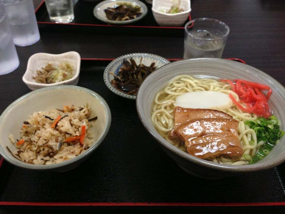 うまんちゅ亭
