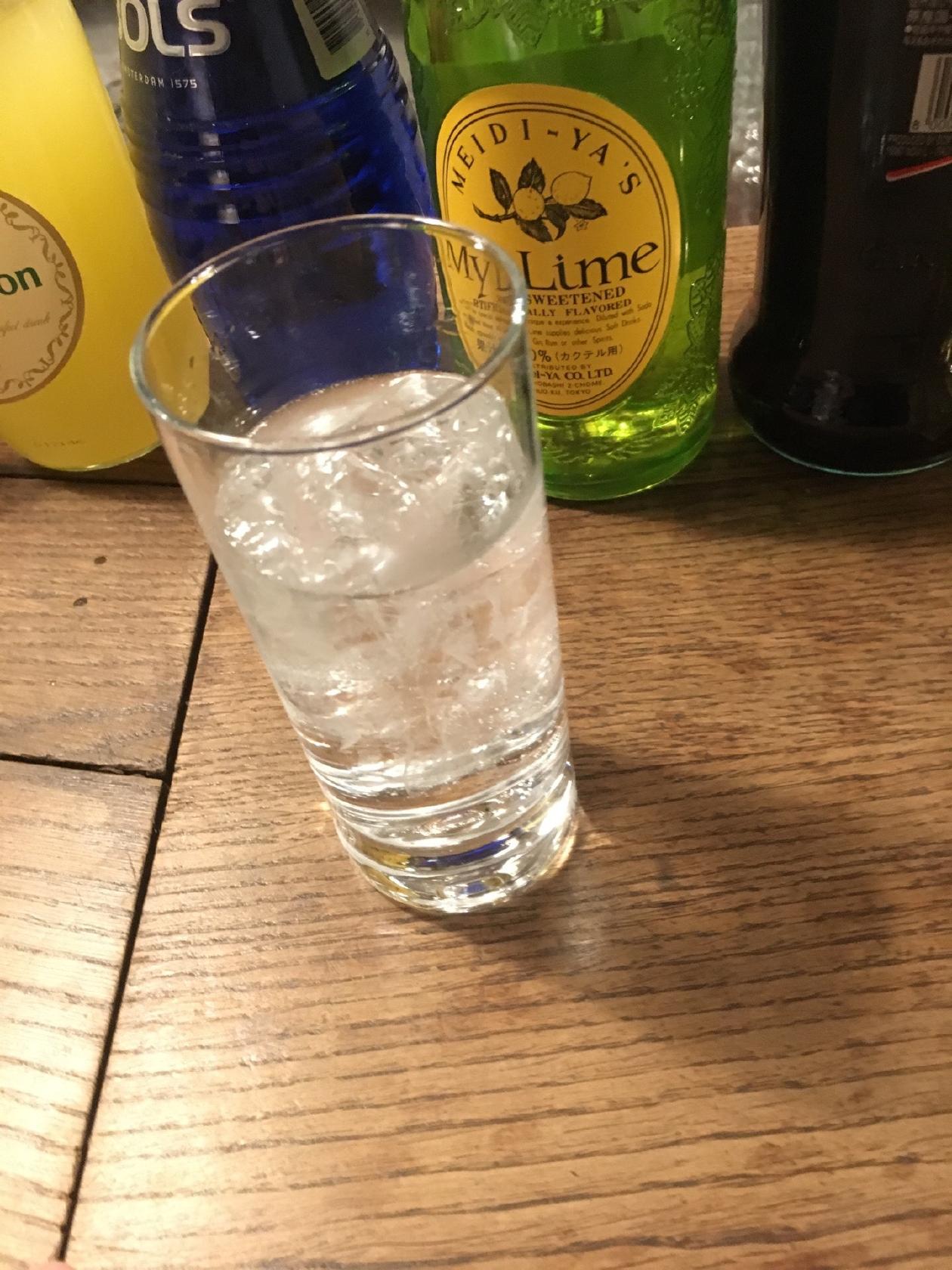 BAR E