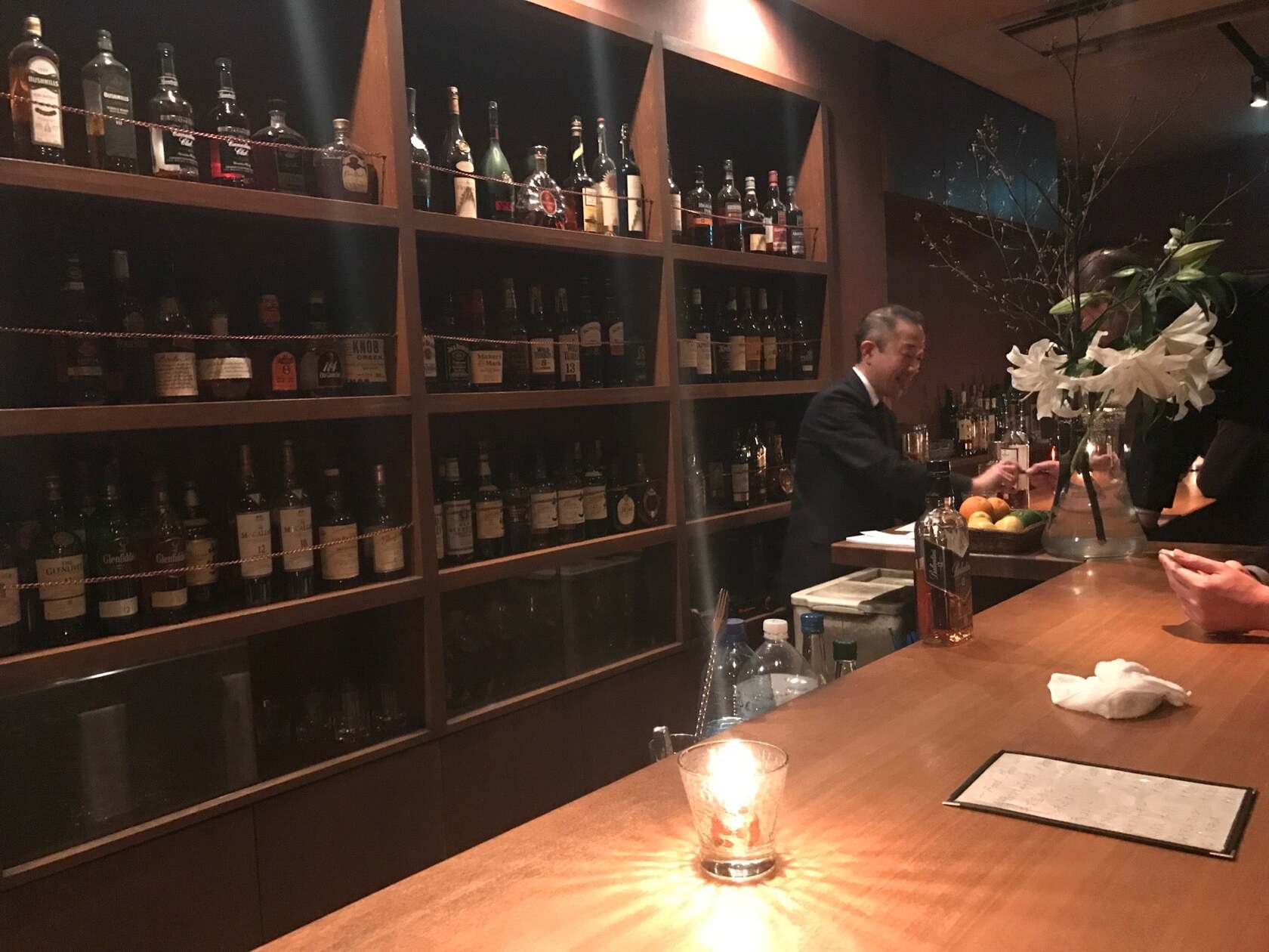 Bar Hoshino