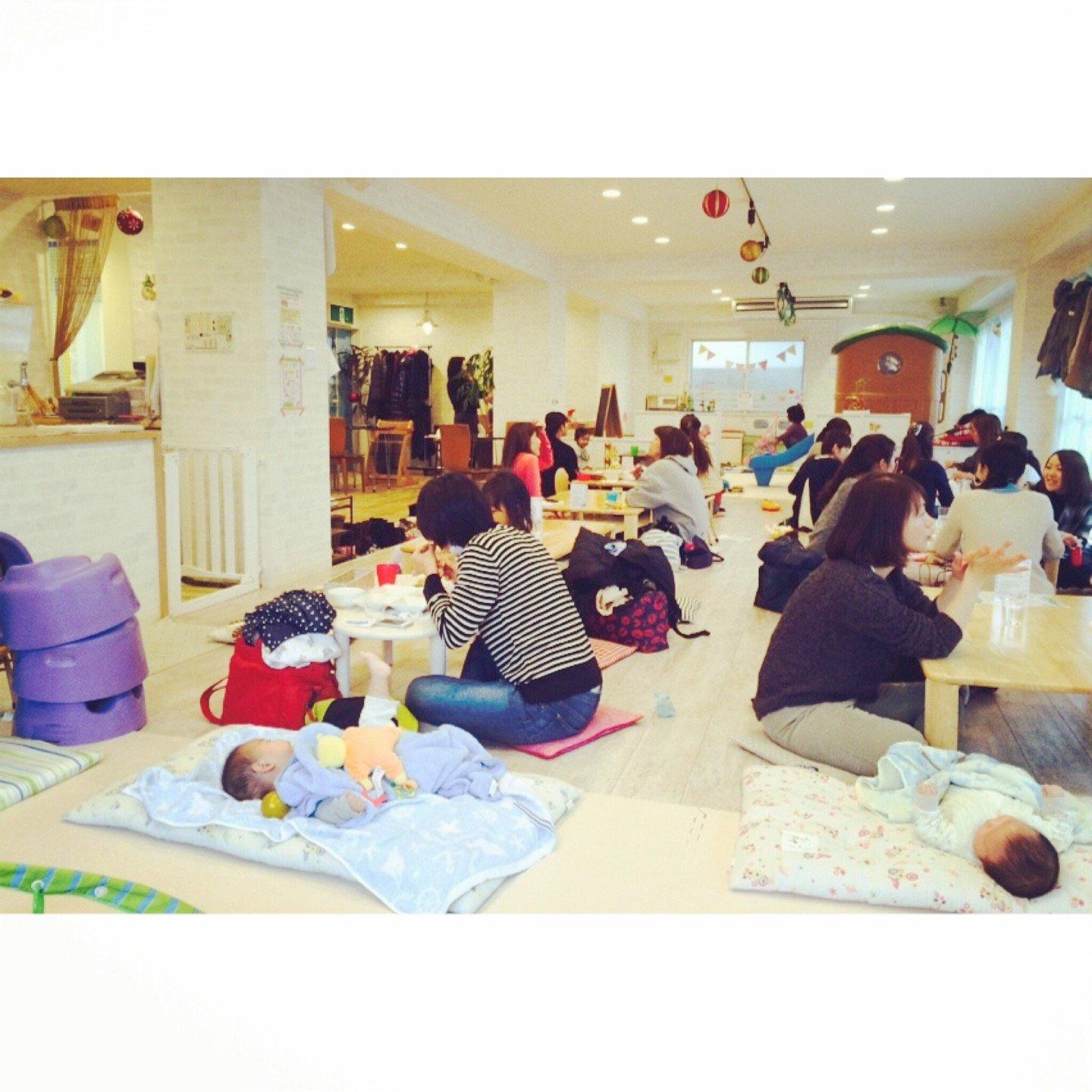親子カフェ And nursery